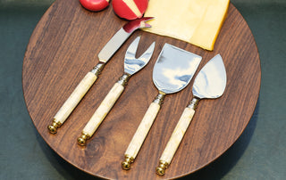 SS cheese cutlery set of 4 with MOP handle