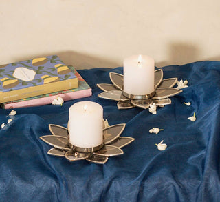 Lotus shape tea light holder with brown glass