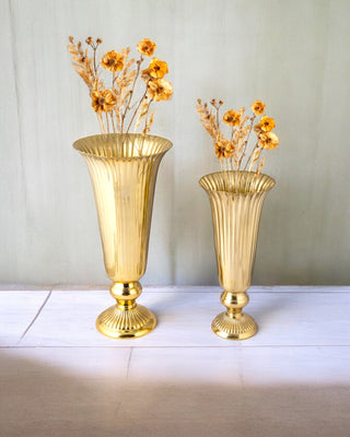 Ribbed Vase