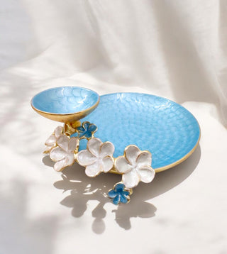 Chips and in blue enamel