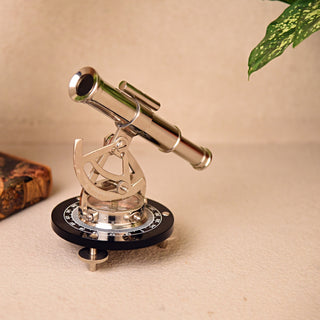Theodolite with nickel plating and an acrylic black base