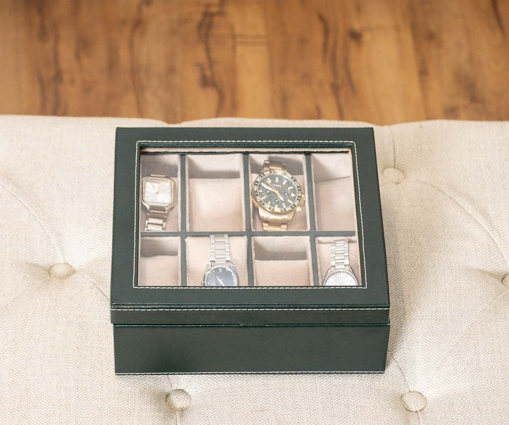 Leatherette 8 Wrist Watch Case