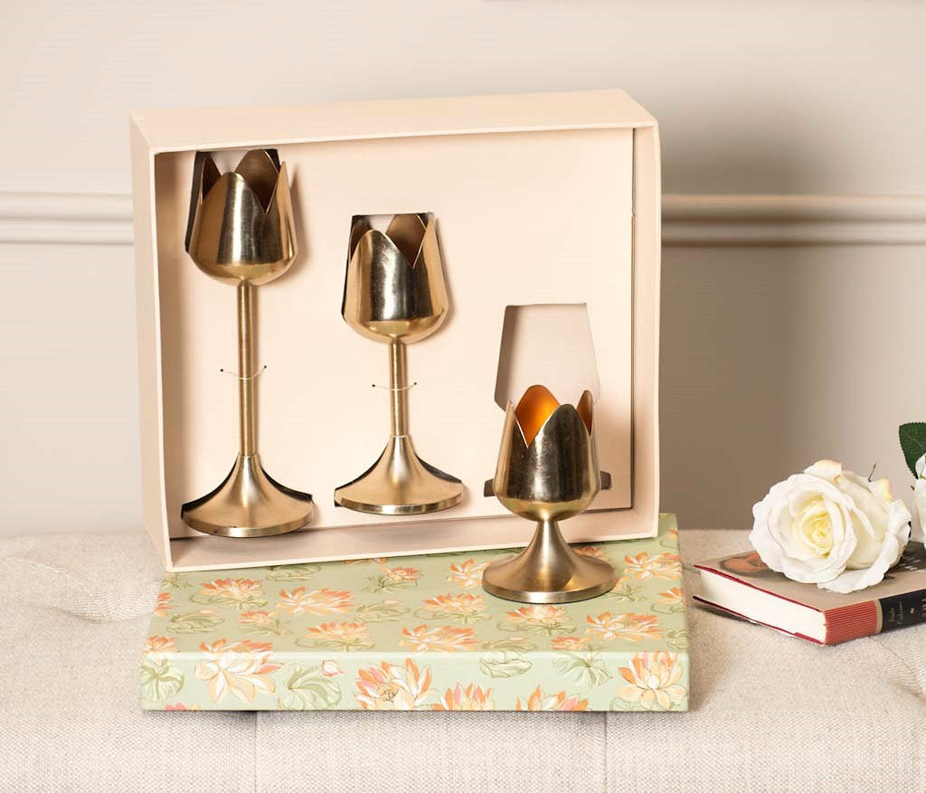D.H. Tupil T Light Holder Set of 3