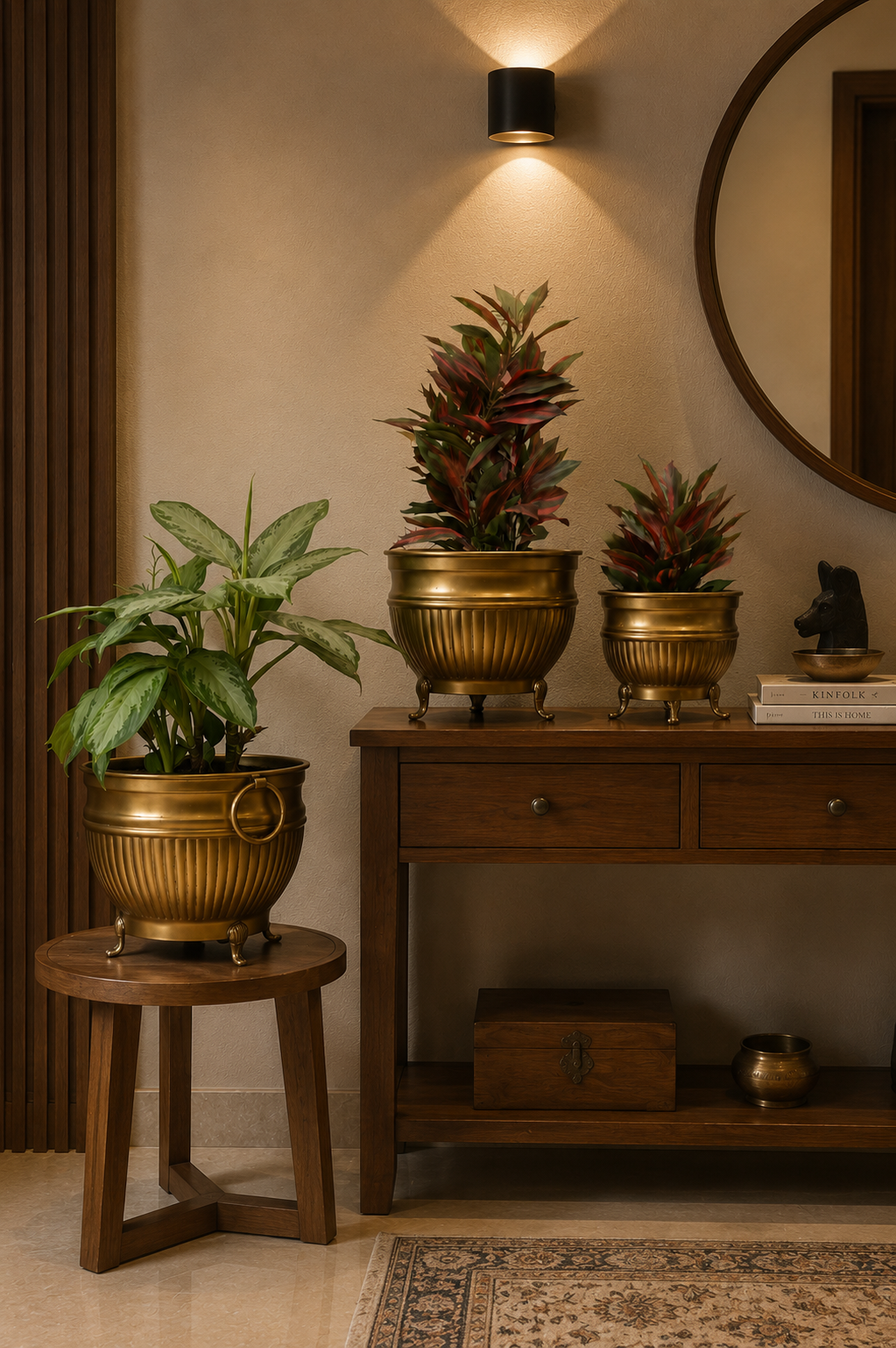 Iron Planter with Legs – Gold Antique Finish