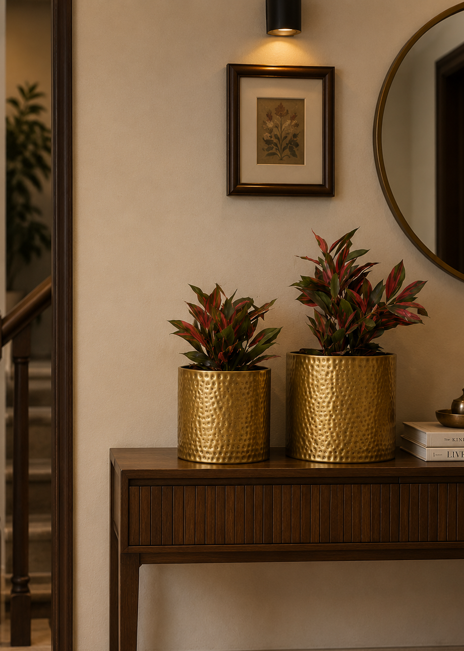Iron Hammered Planter – Gold Antique Finish