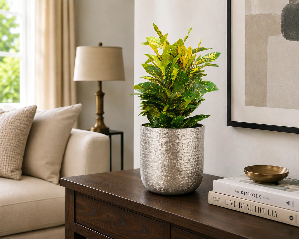 Chatai Texture Planter Br.Antiq.