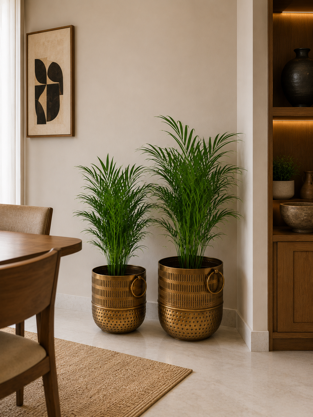 Metal Planter in Brass antique finish with handle