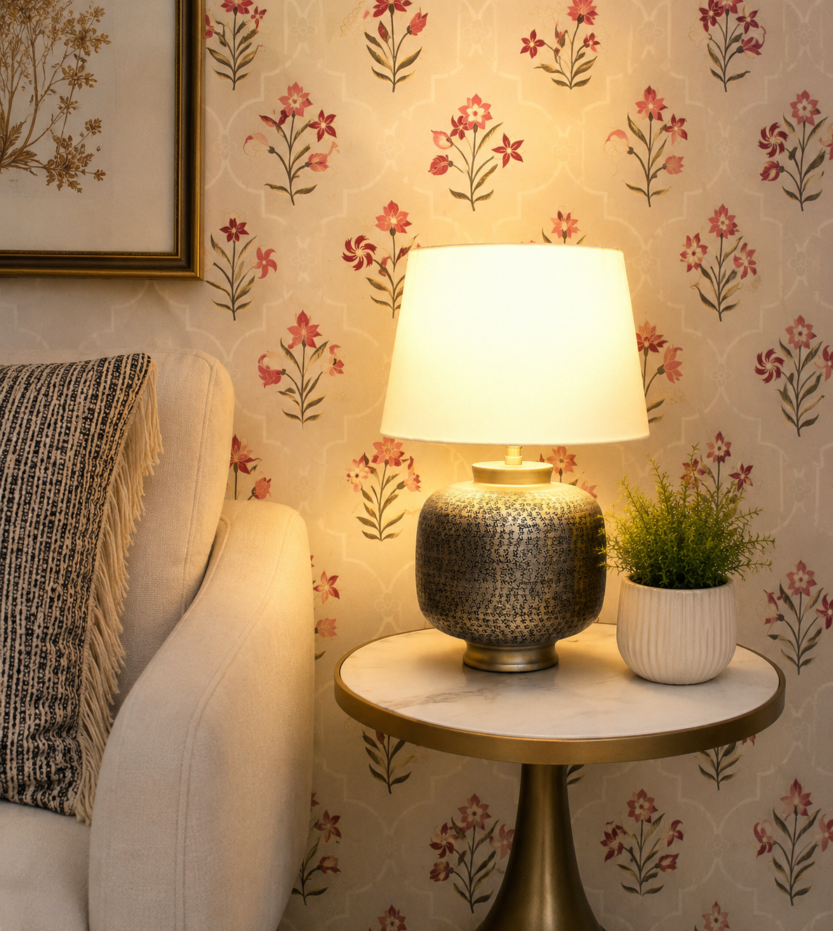 Khuduri textured table lamp