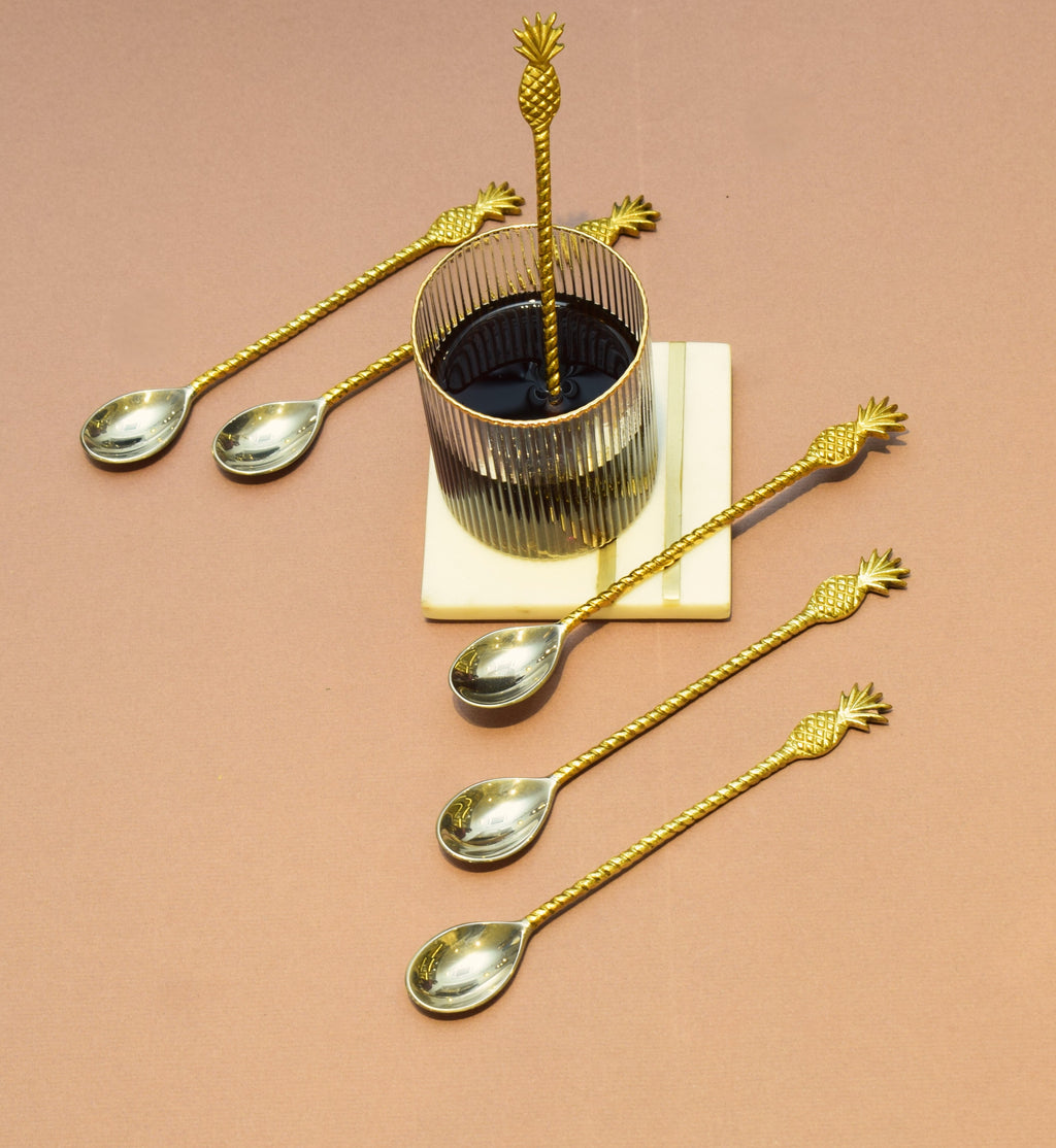 Pineapple coffee stirrer in gold finish SO6