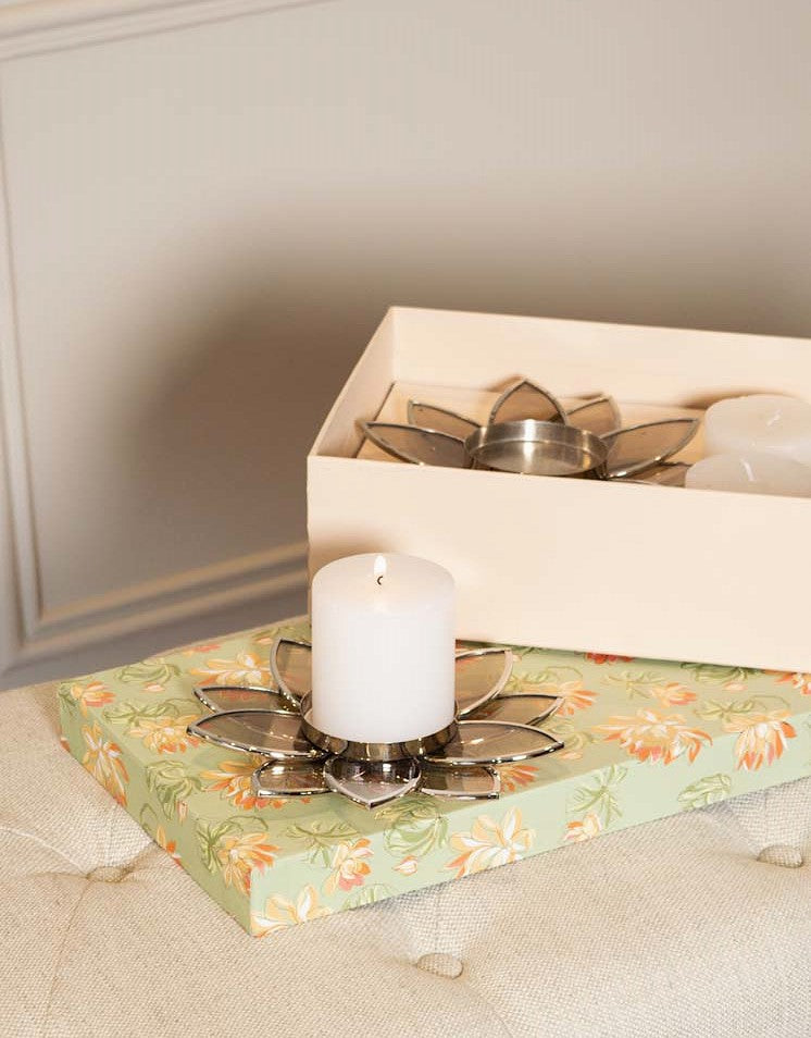Lotus shape tea light holder with brown glass