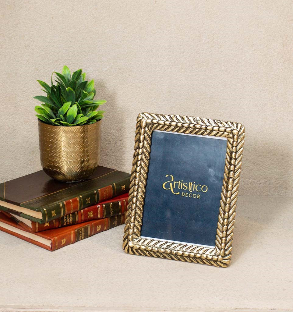 Rattan ribbed Photo Frame