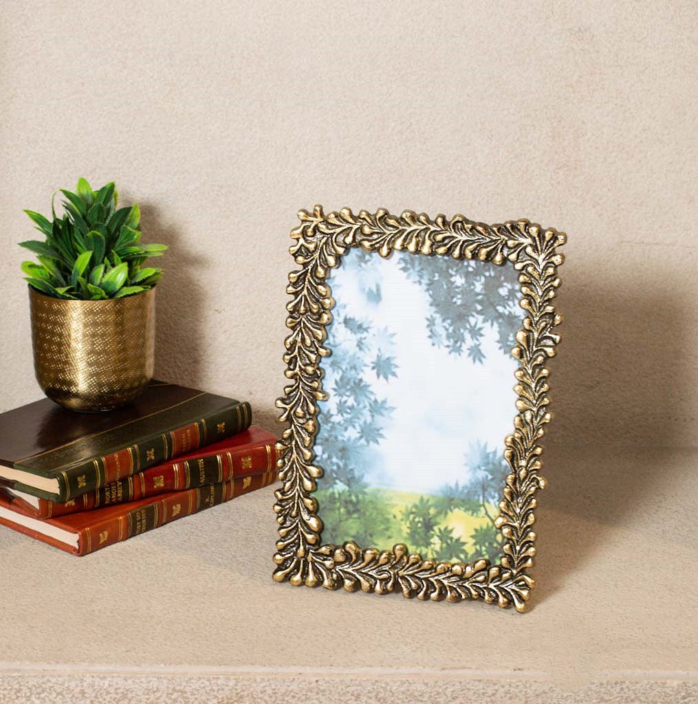 Veera Photo frame