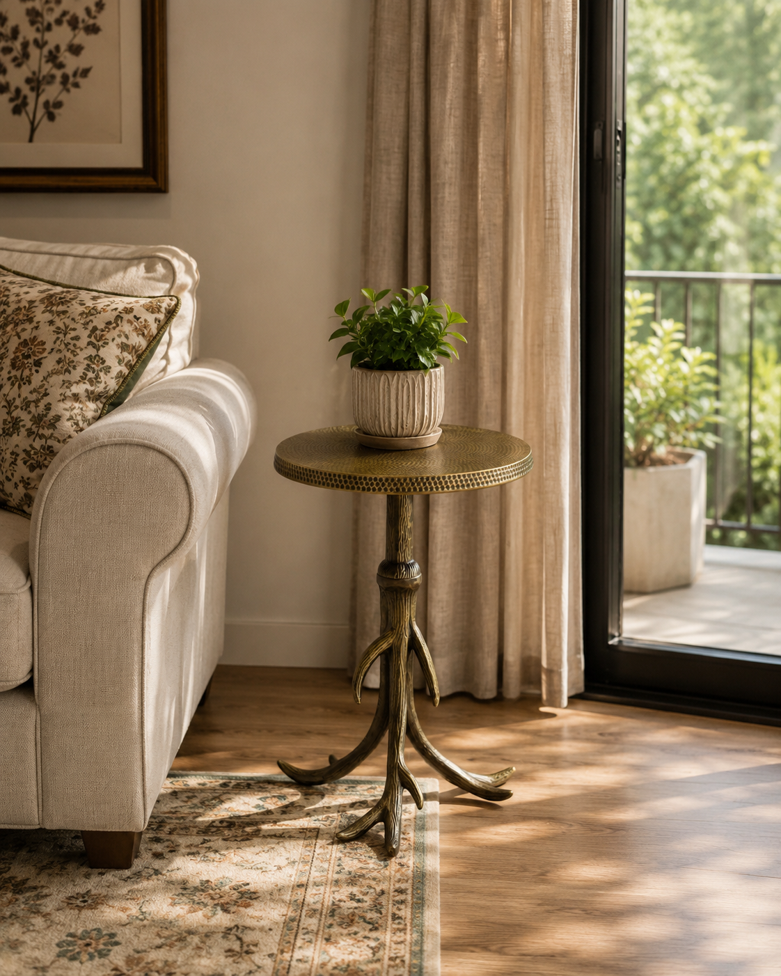 Hammered Texture Side Table – Gold Antique Finish