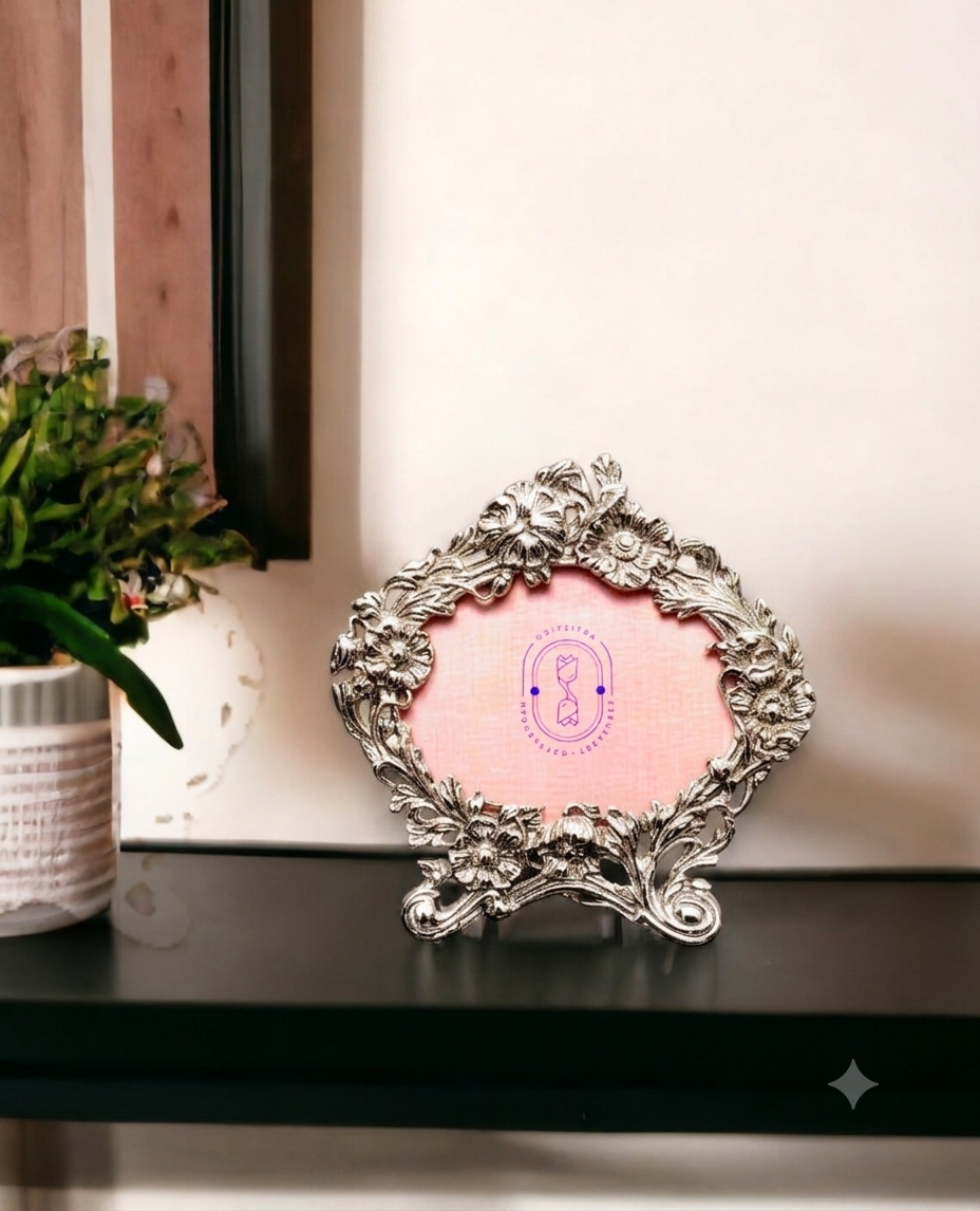 Baroque style Oval Photo Frame