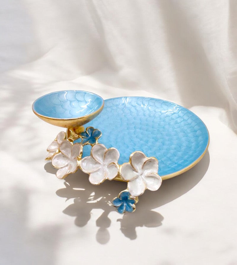 Chips and dip Platters in blue enamel
