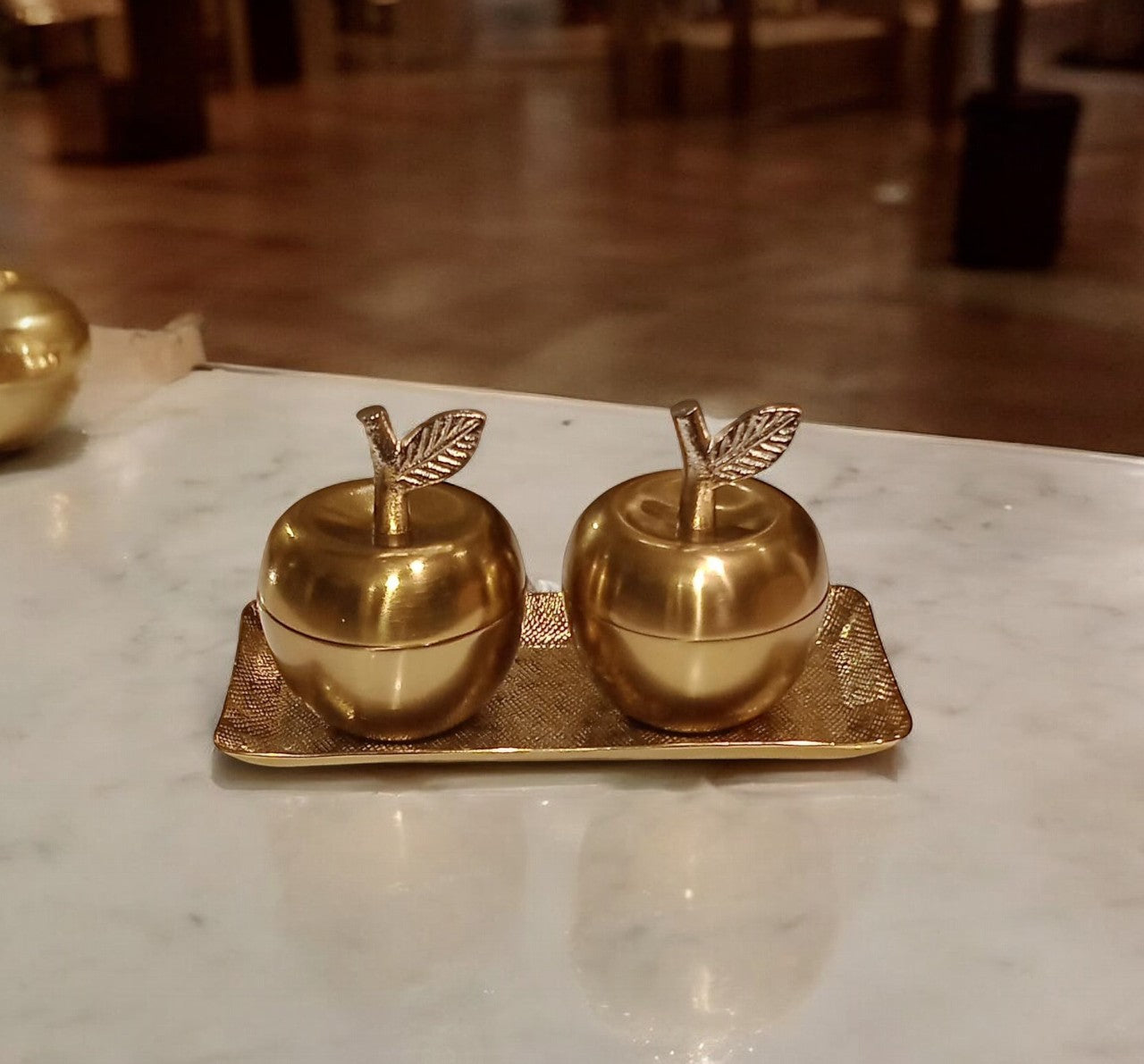 Apple bowl & tray set of 3